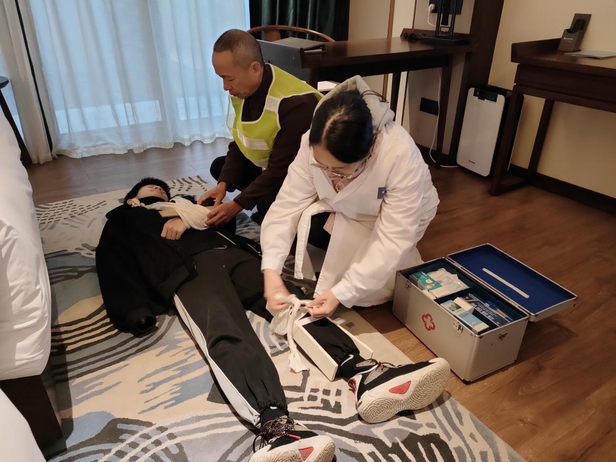 平乐弘润发展火警防控消防演练2.jpg
